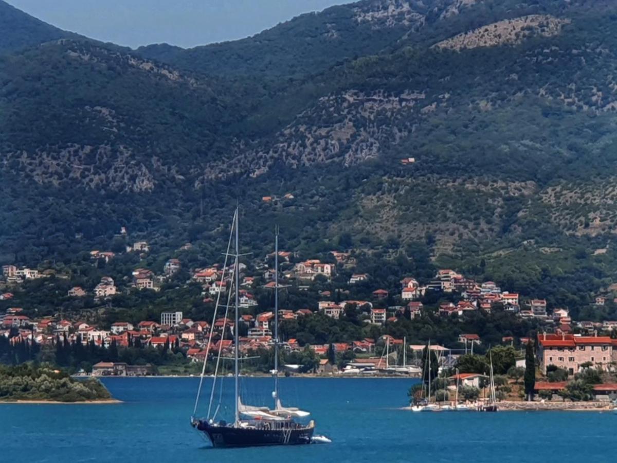 Luxury Apartment Maja Tivat Bagian luar foto